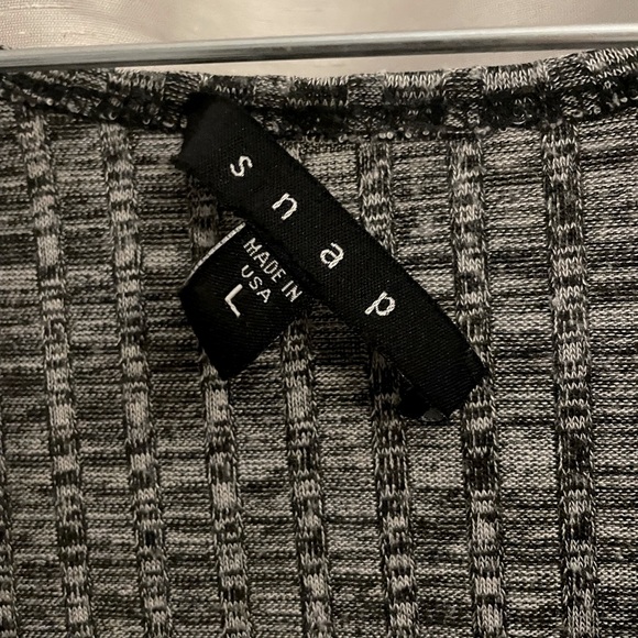 Twist Women’s Crop Top Heathered Gray - Picture 2 of 3